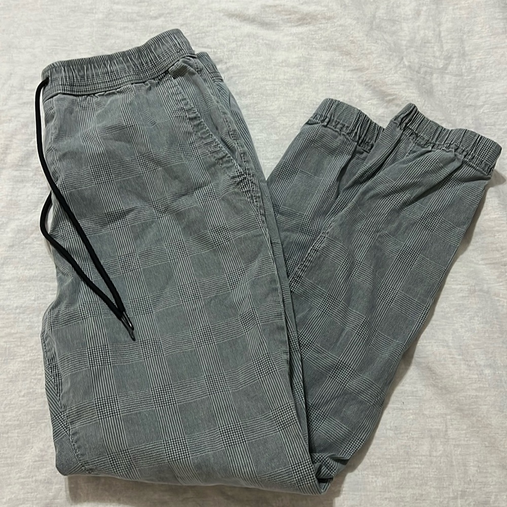 Aeropostale Gray Pattern Cargo Stretch Joggers, Medium